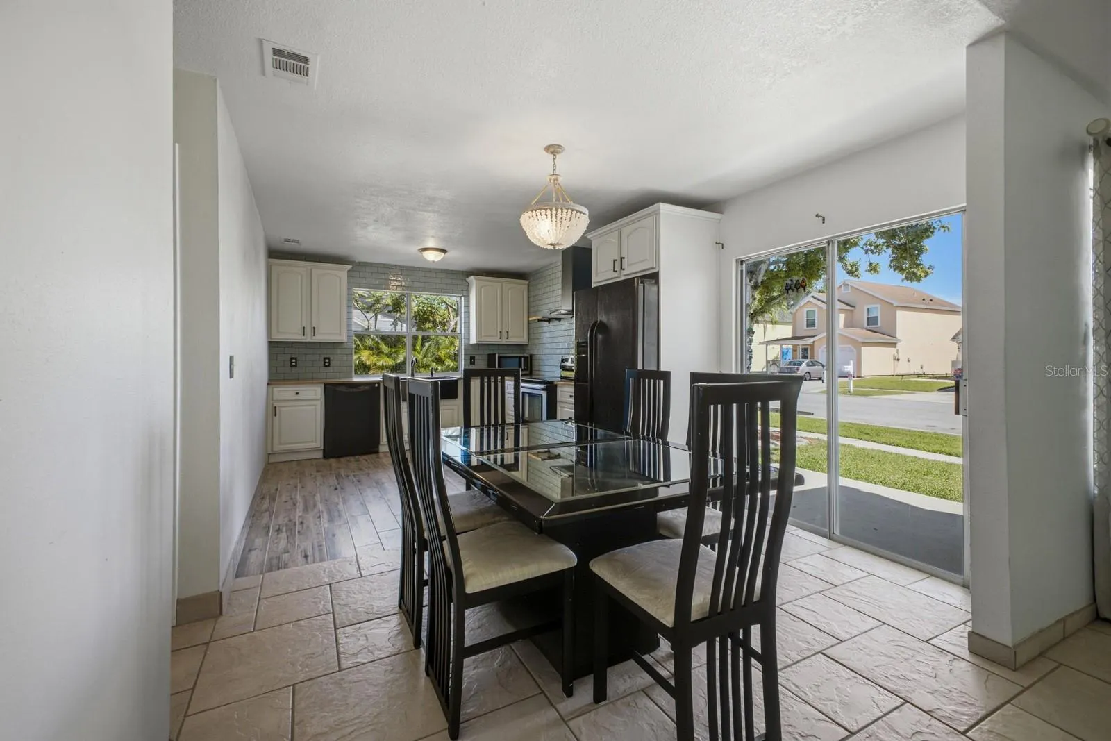 3409 FOX CROSSING DR