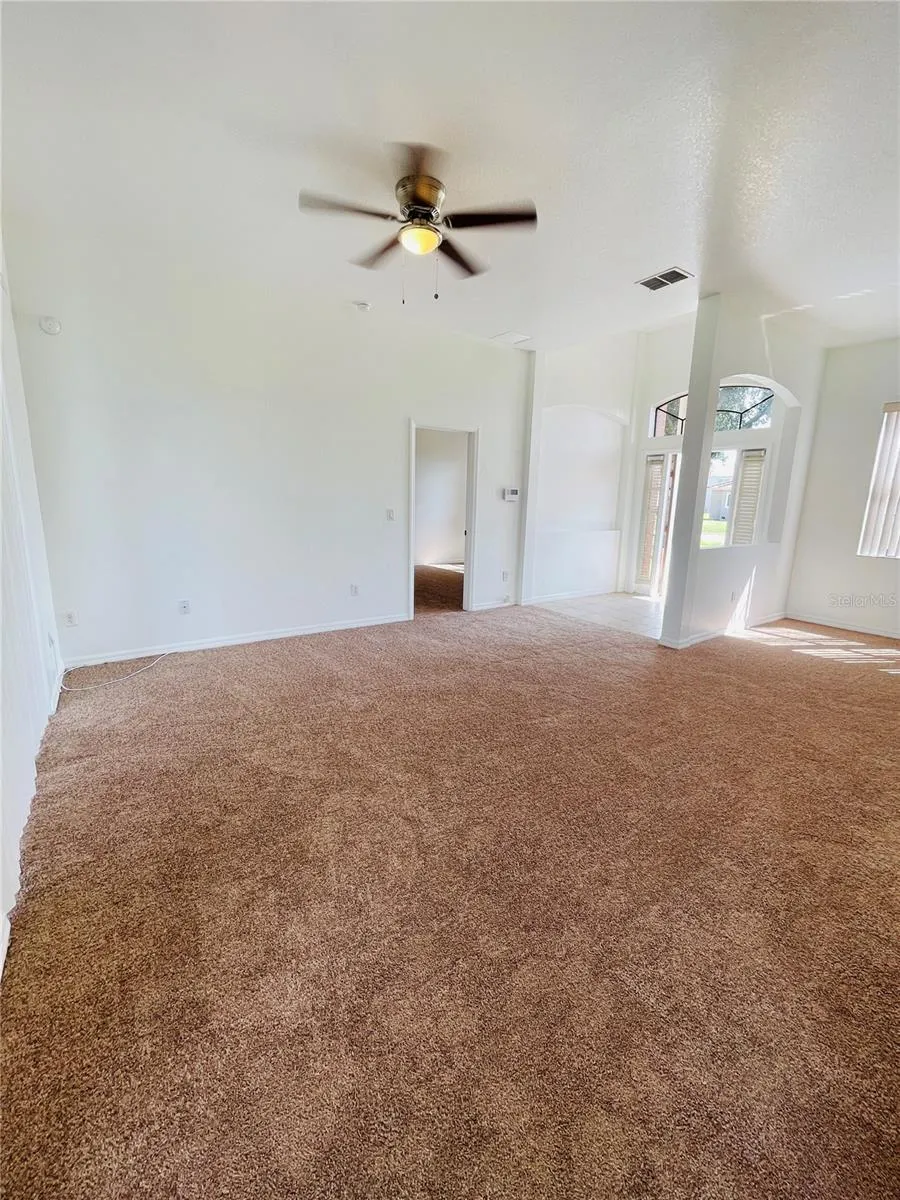 446 CARAWAY DR