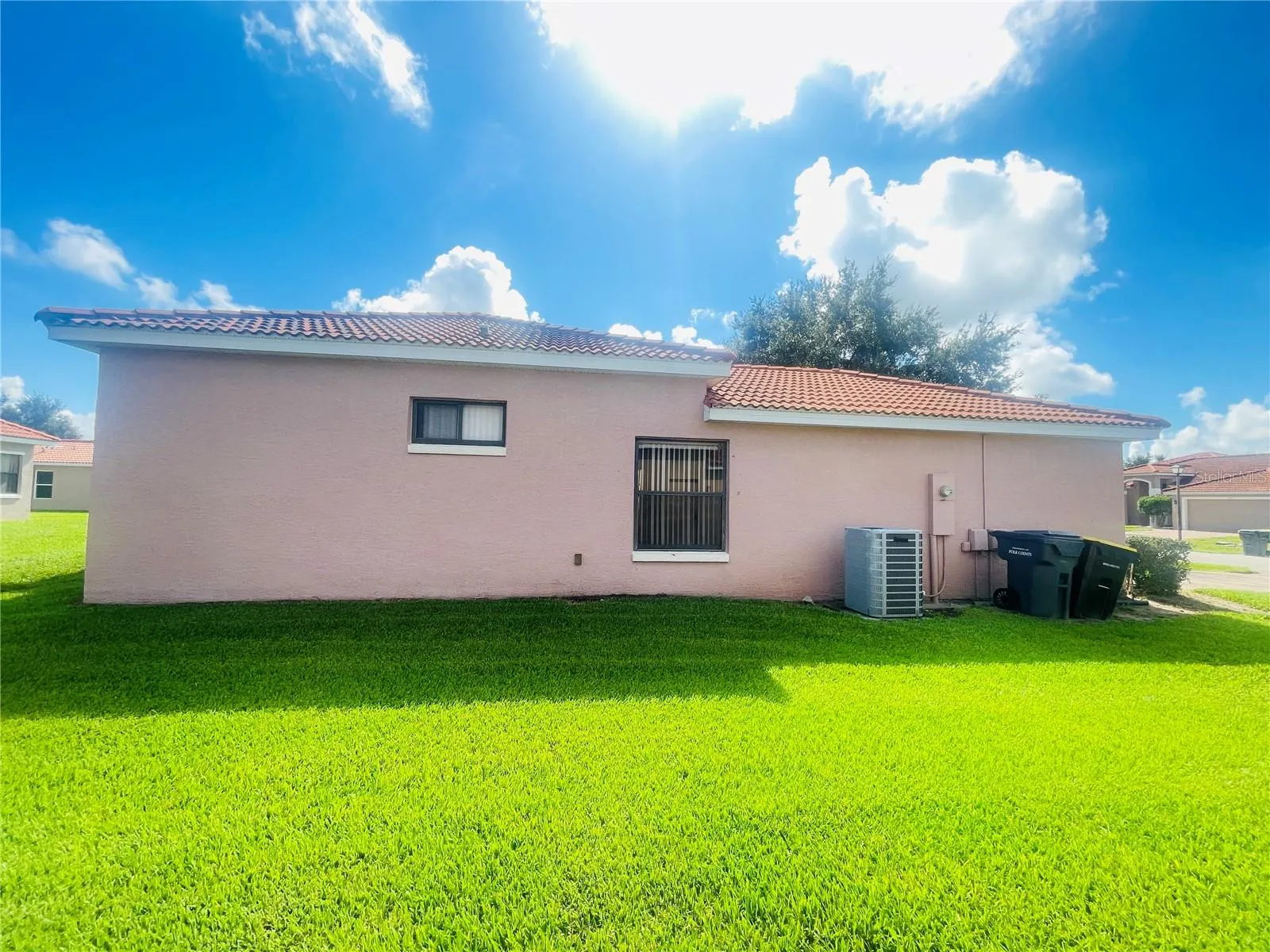 446 CARAWAY DR