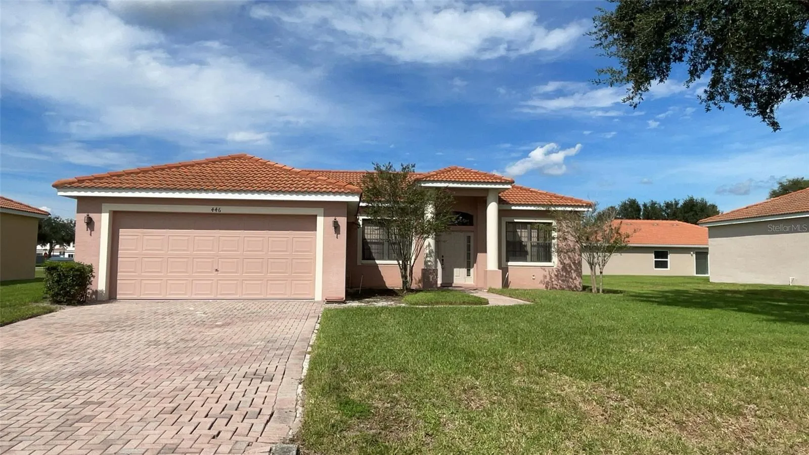 446 CARAWAY DR