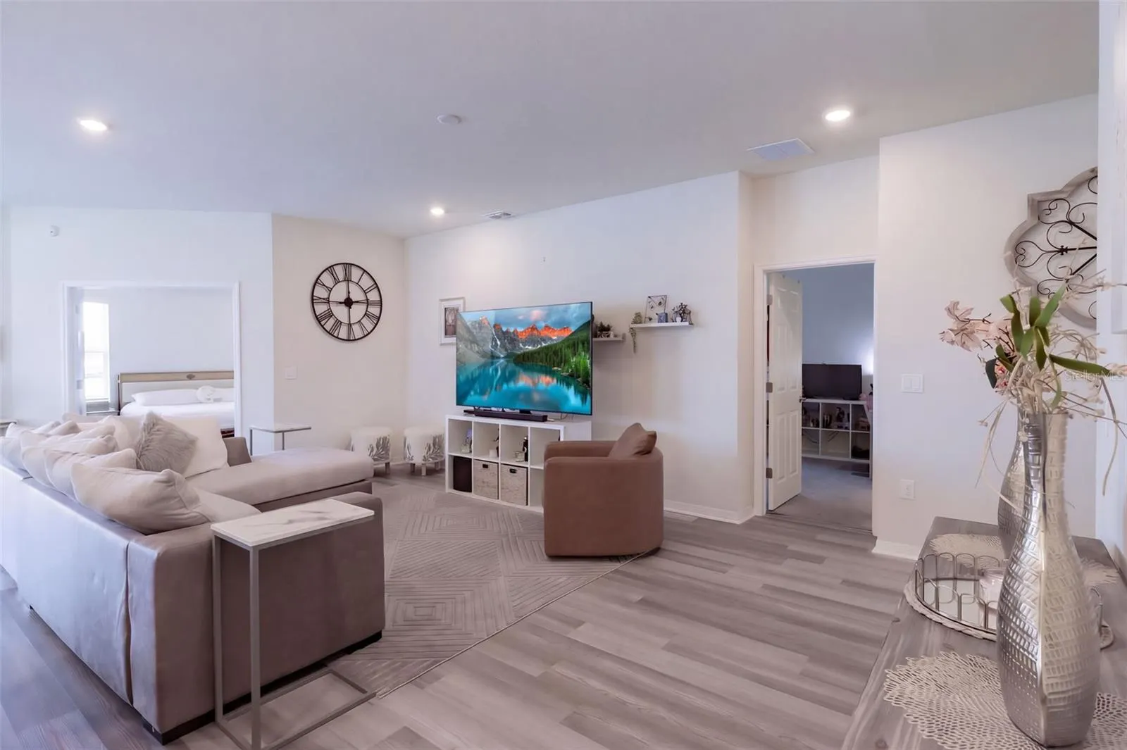 2144 DESERT ROSE DRIVE