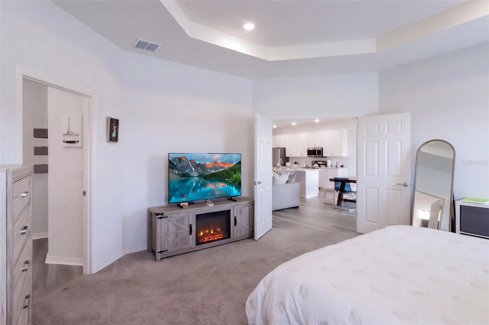 2144 DESERT ROSE DRIVE