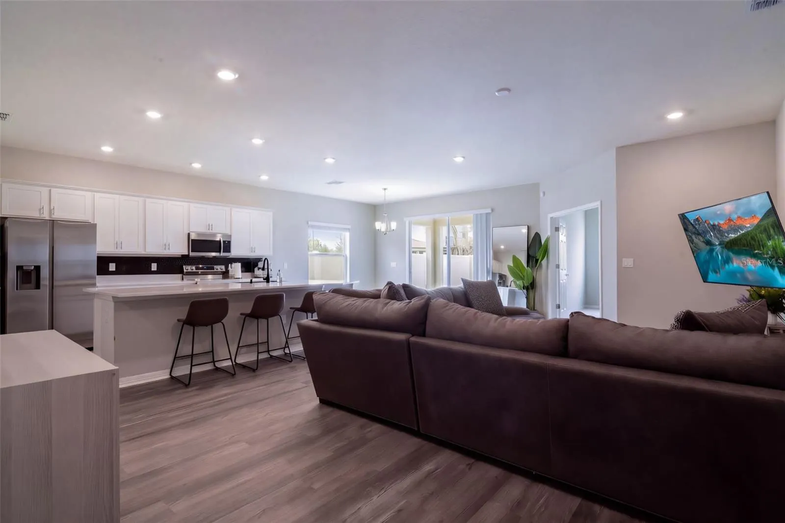 1104 MOUNTAIN FLOWER LANE,