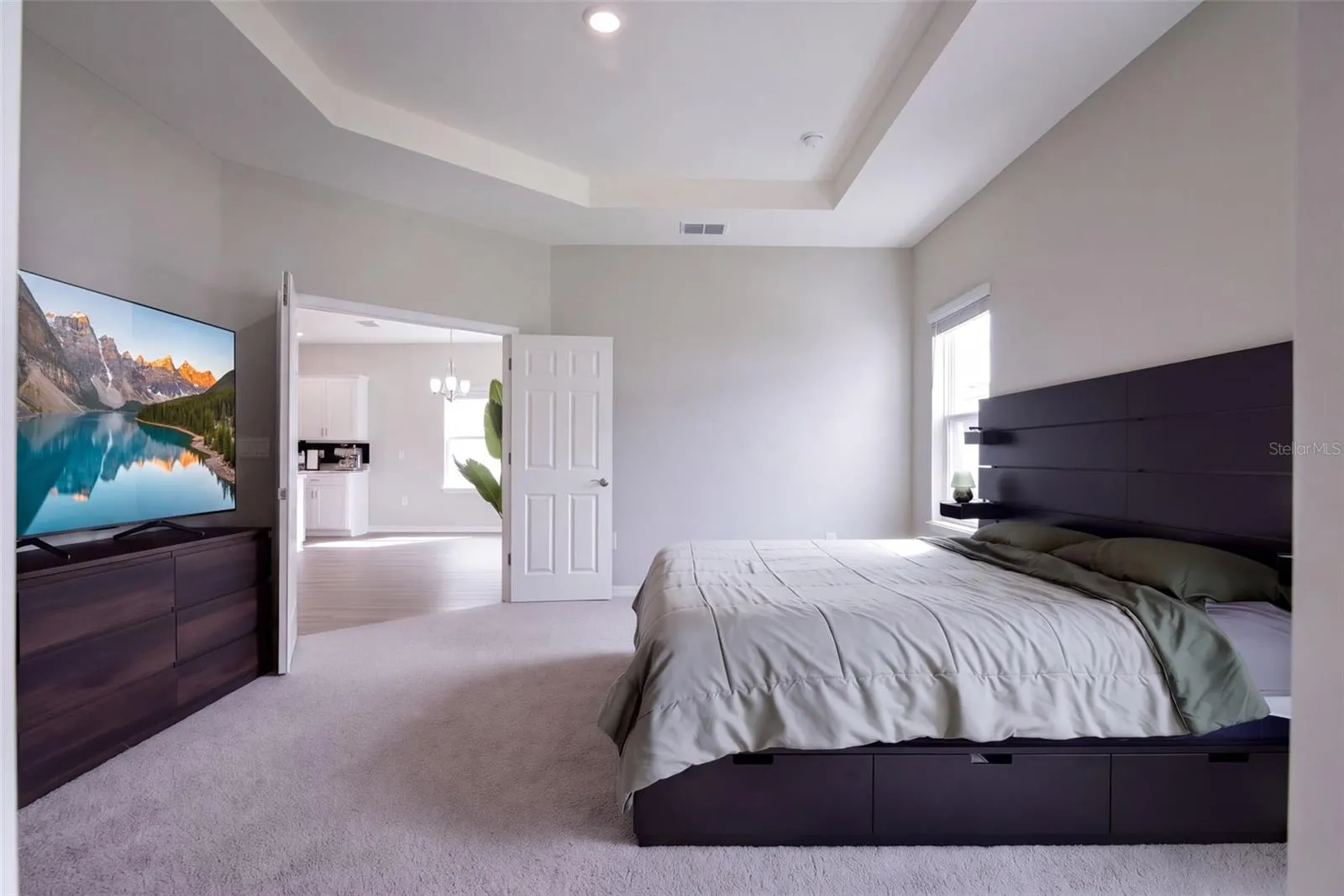 1104 MOUNTAIN FLOWER LANE,
