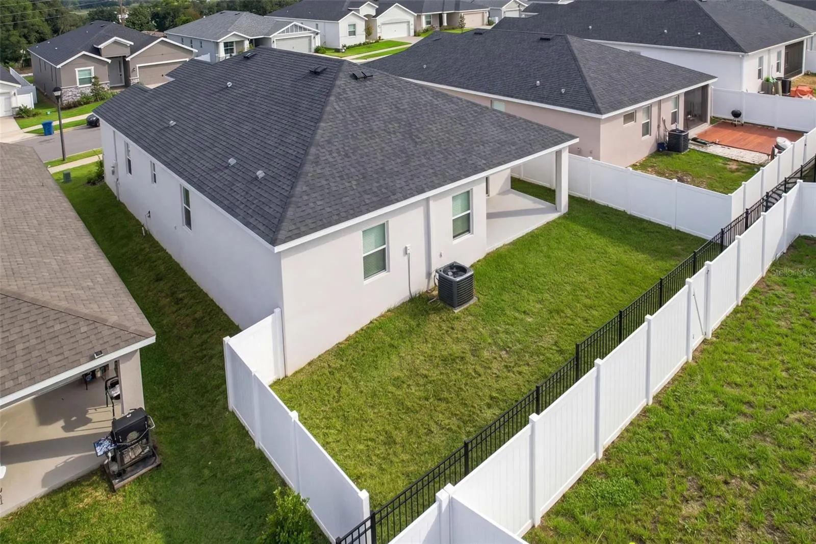 1104 MOUNTAIN FLOWER LANE,