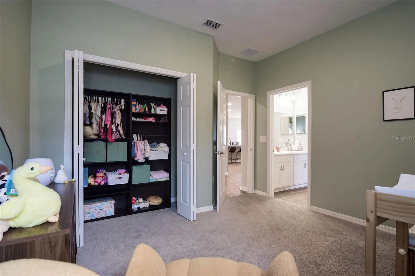 1104 MOUNTAIN FLOWER LANE,