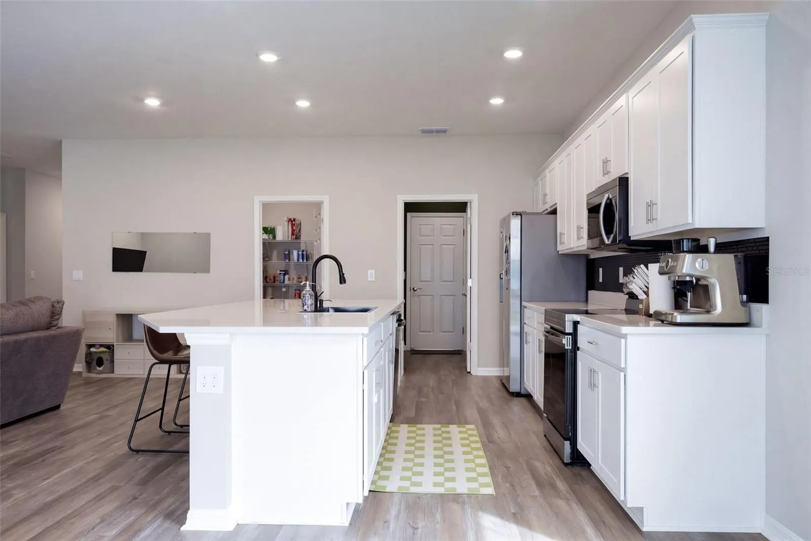 1104 MOUNTAIN FLOWER LANE,
