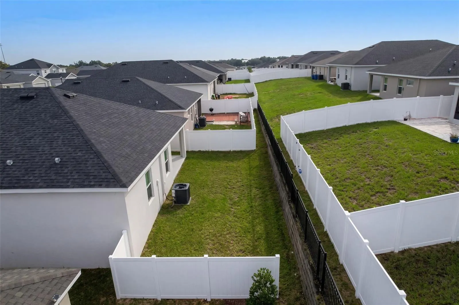 1104 MOUNTAIN FLOWER LANE,
