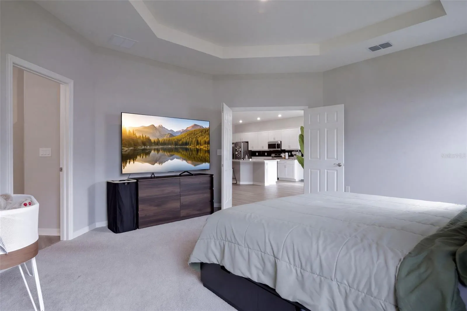 1104 MOUNTAIN FLOWER LANE,