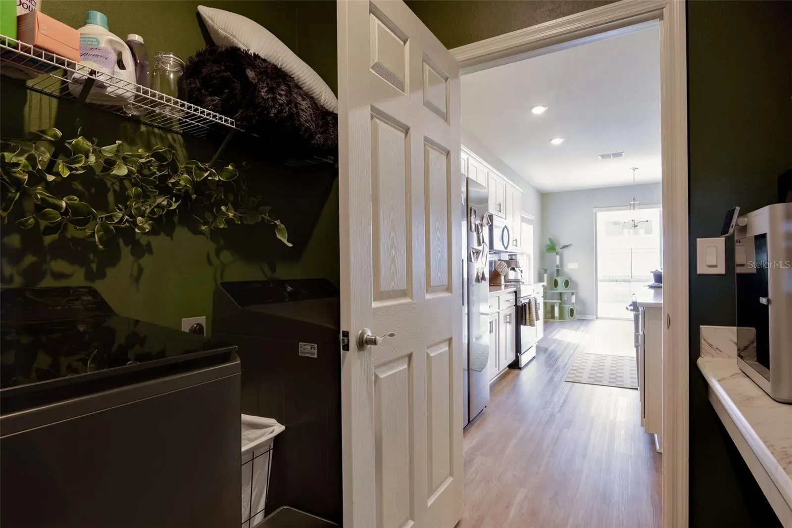 1104 MOUNTAIN FLOWER LANE,
