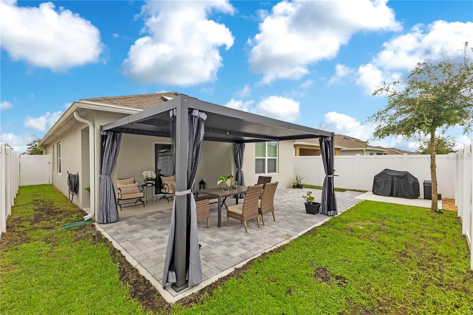 6776 HUNTLEIGH HAMMOCK RD