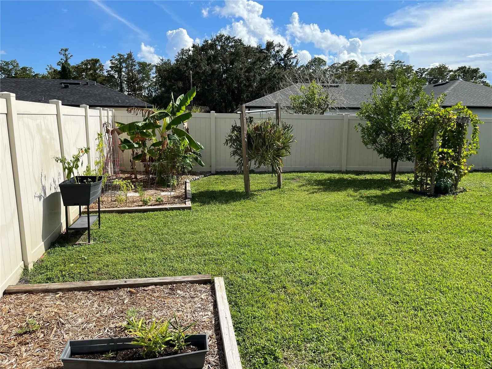 220 MISSISSIPPI WOODS LN