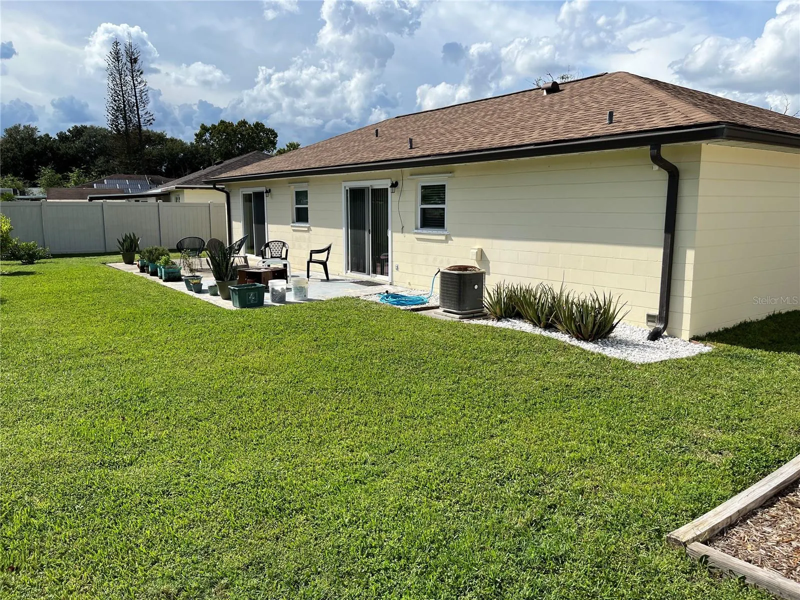 220 MISSISSIPPI WOODS LN