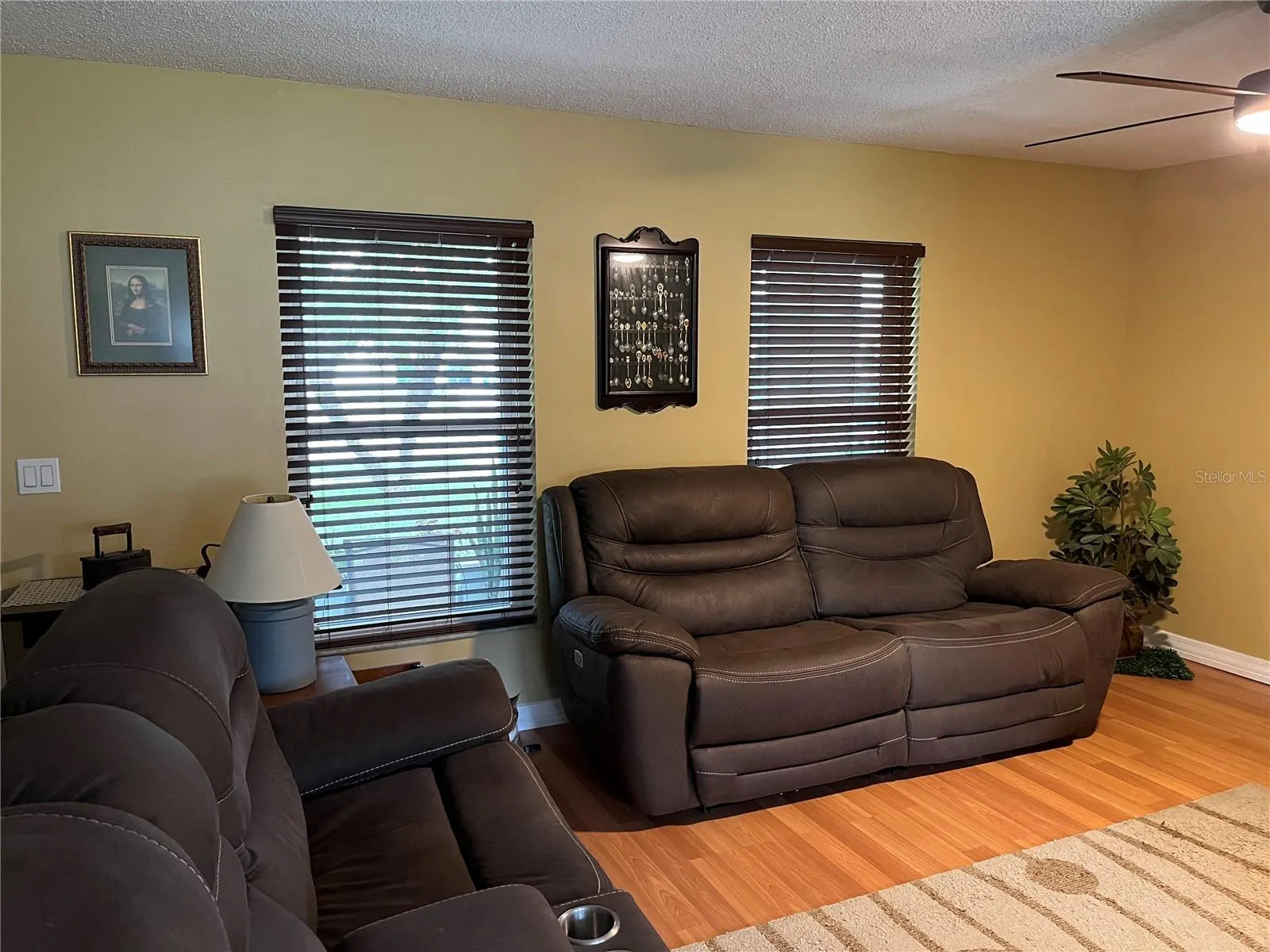 220 MISSISSIPPI WOODS LN