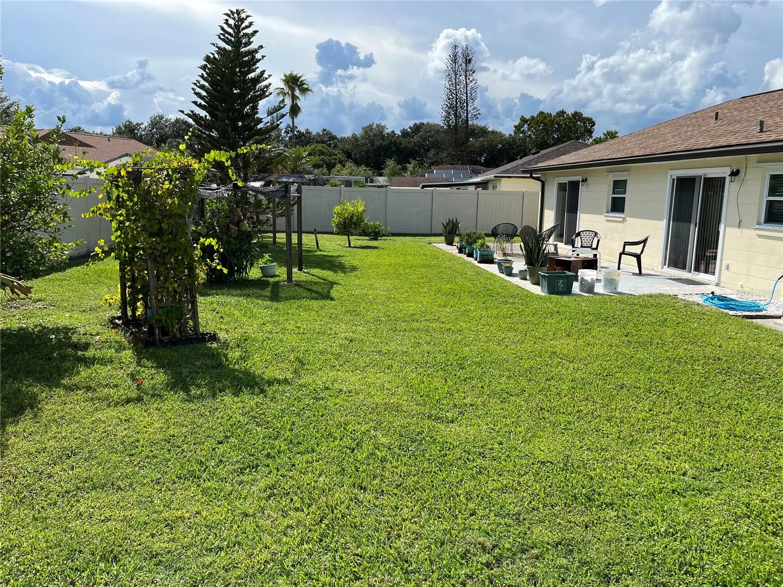 220 MISSISSIPPI WOODS LN