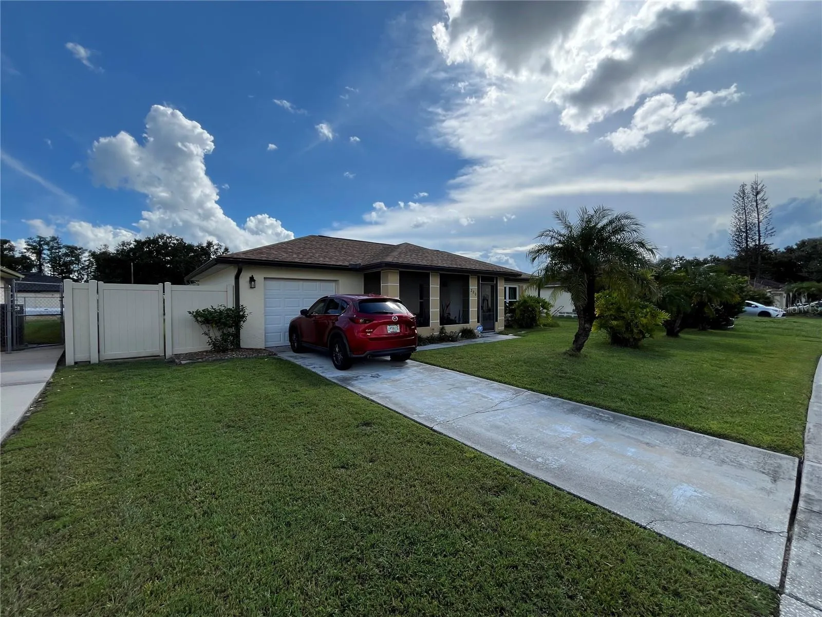220 MISSISSIPPI WOODS LN