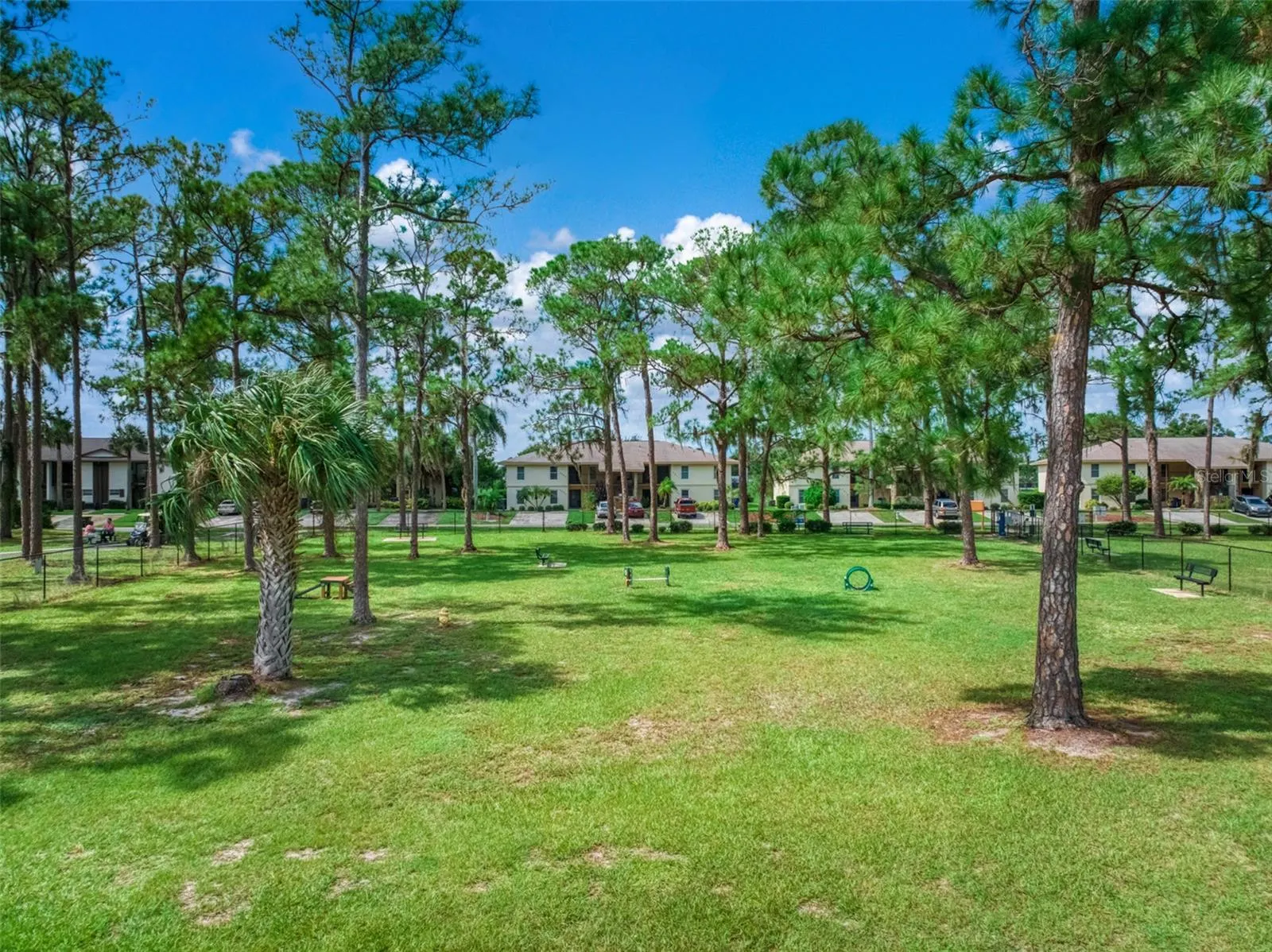 3613 EDGEWATER DR