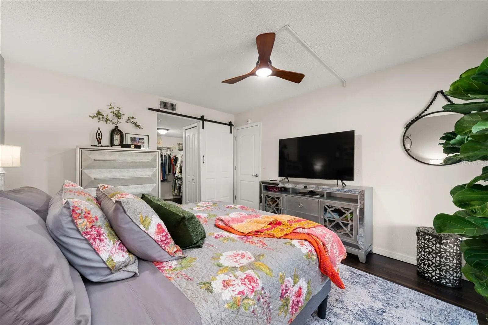 3613 EDGEWATER DR