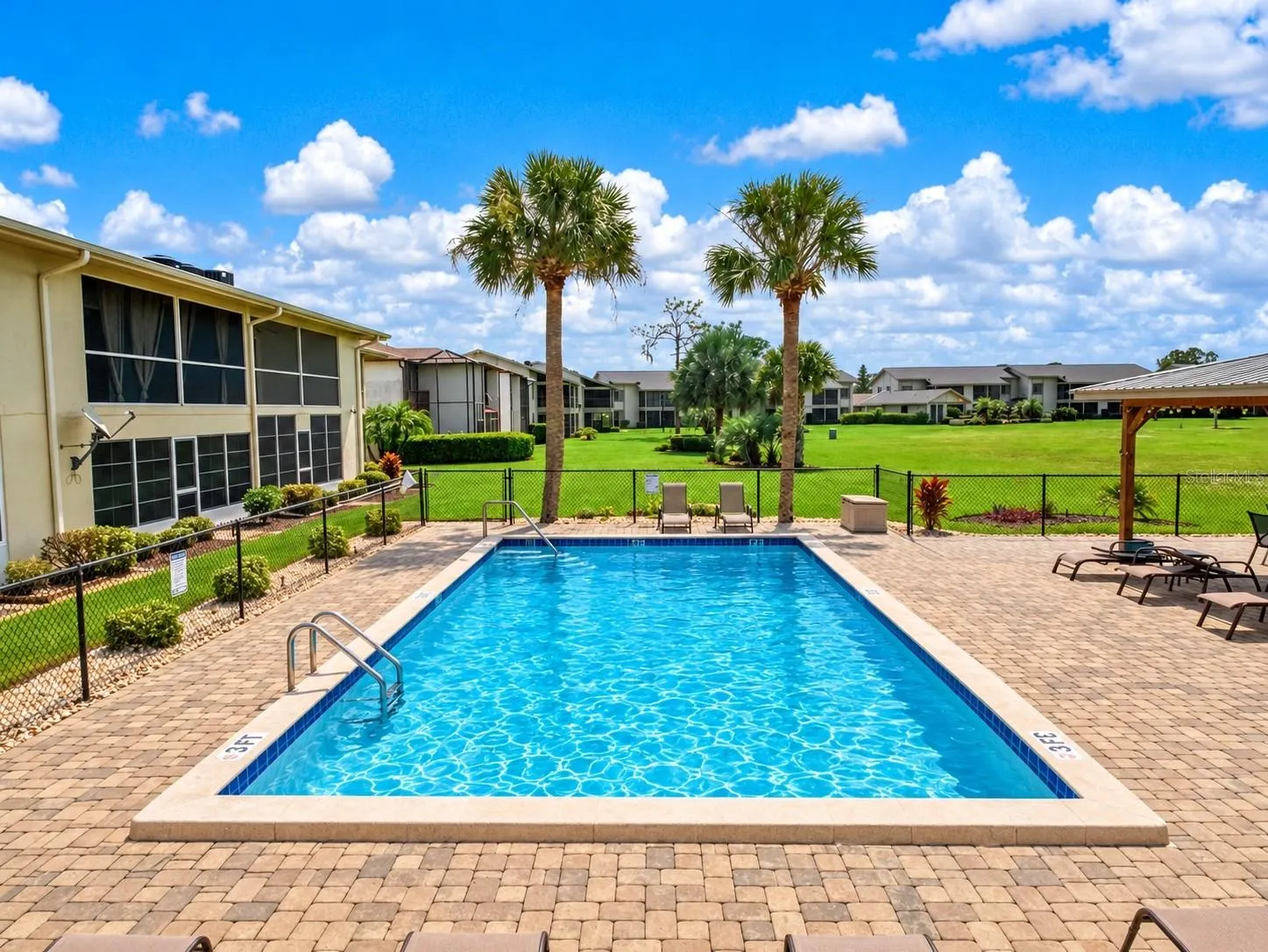 3613 EDGEWATER DR