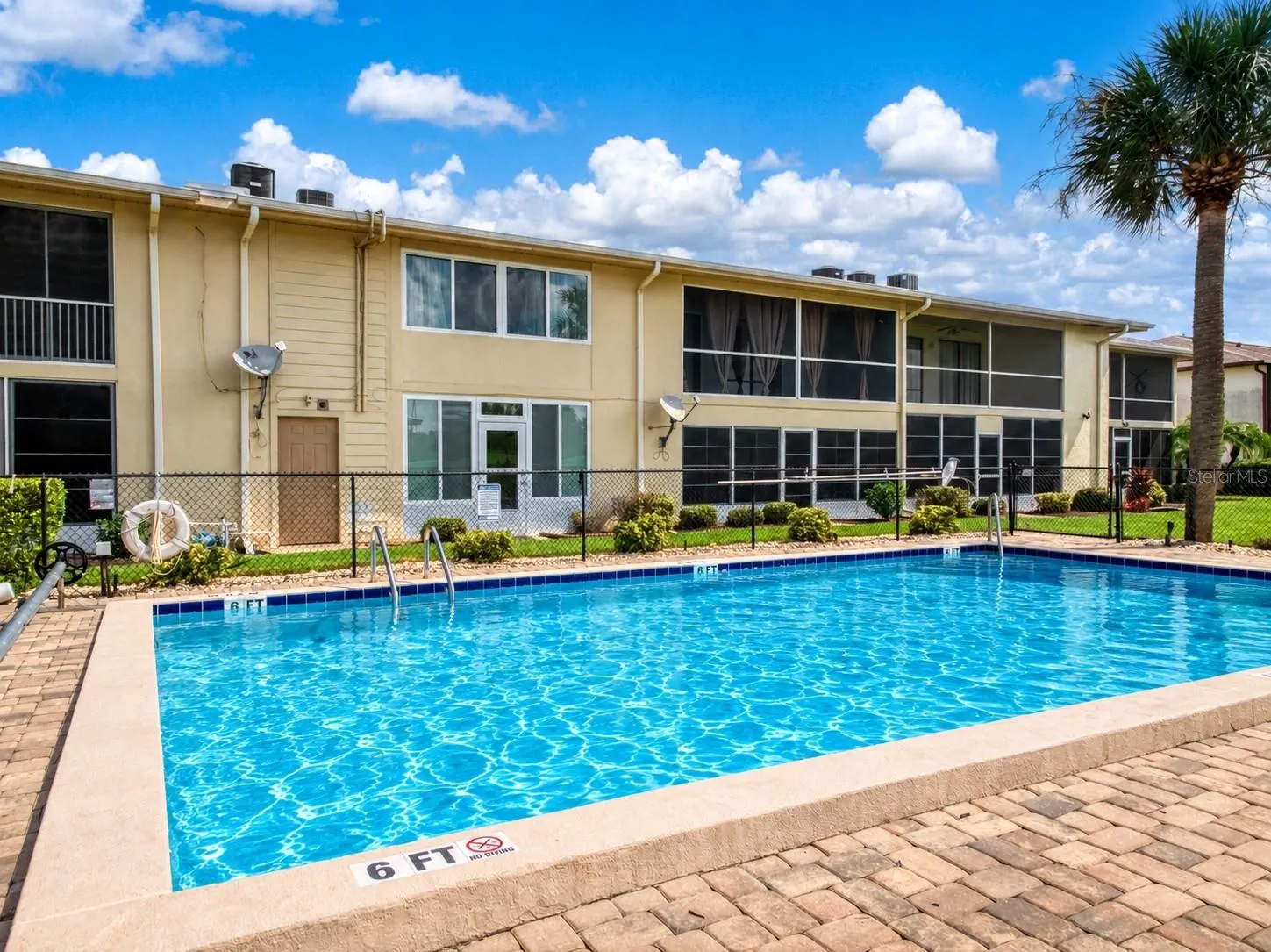 3613 EDGEWATER DR