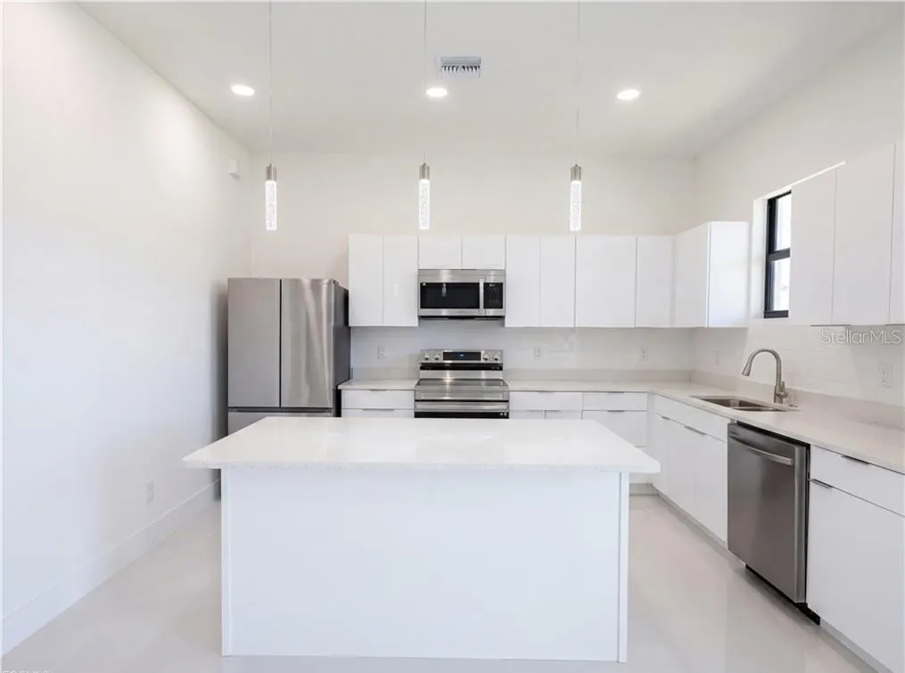2726 NW 41ST PL