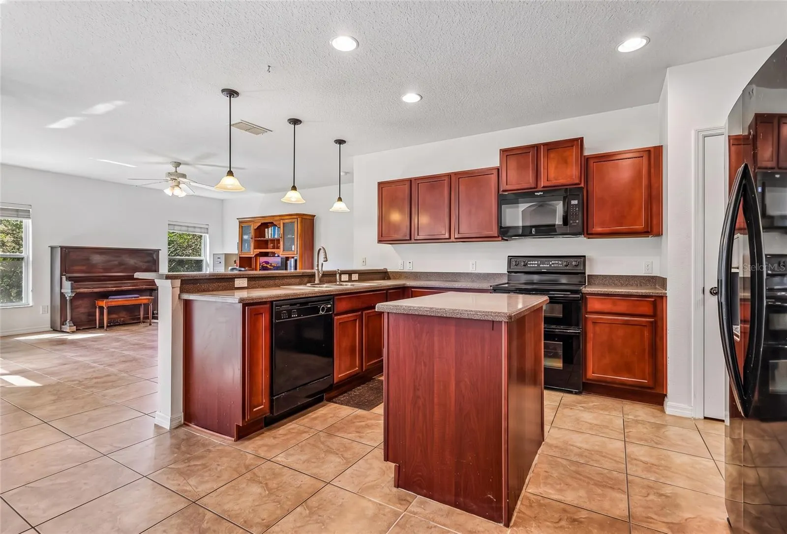 3639 SAIL HARBOR DR