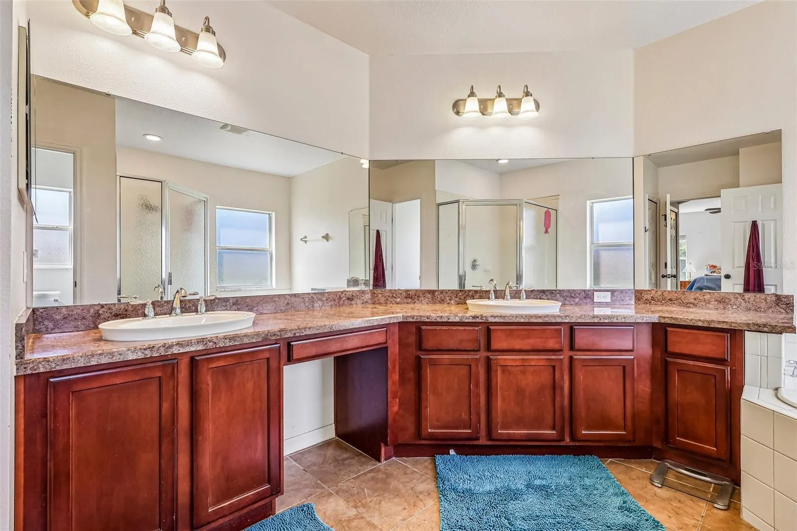 3639 SAIL HARBOR DR