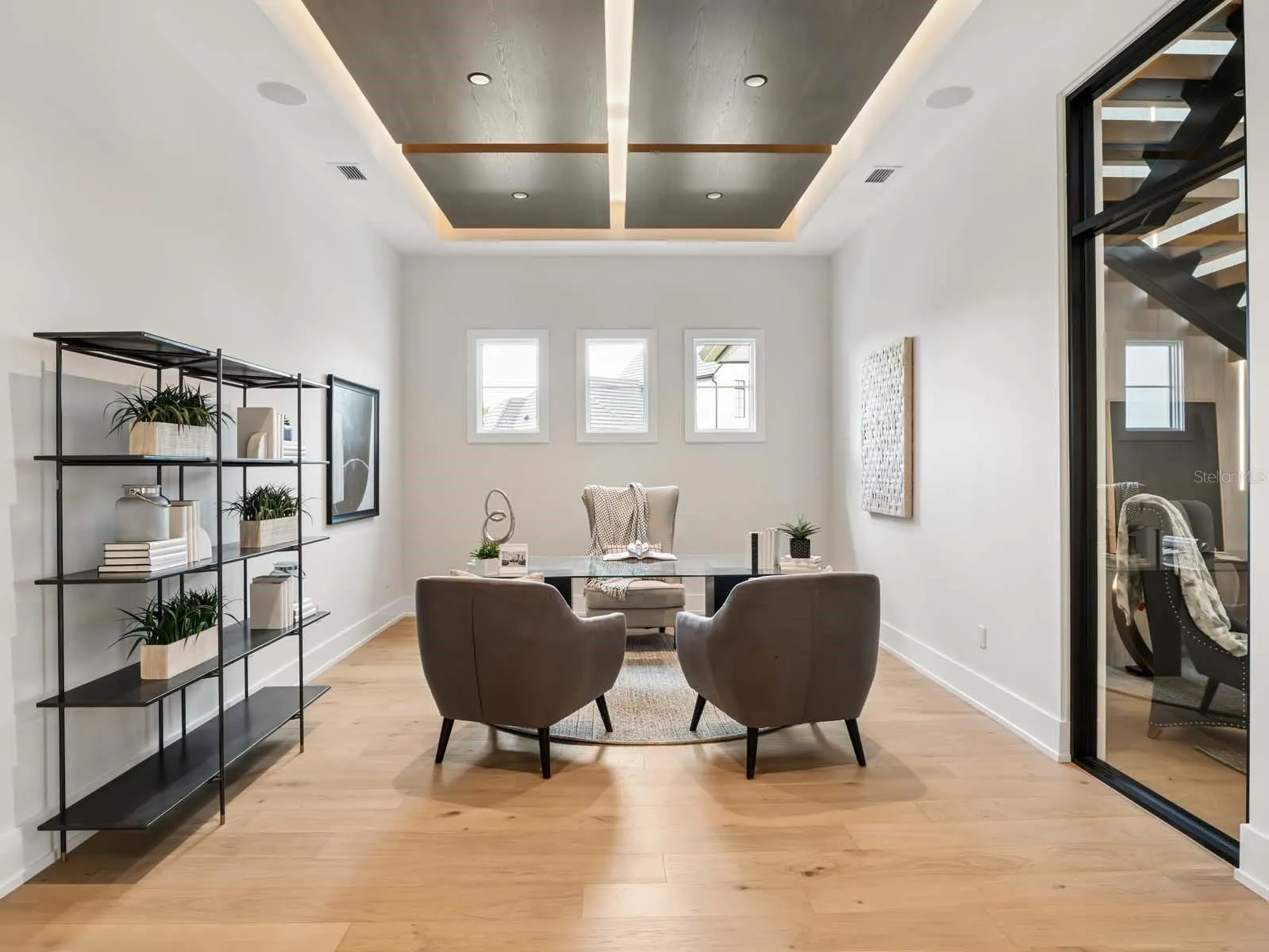 11043 CROMWELL RD