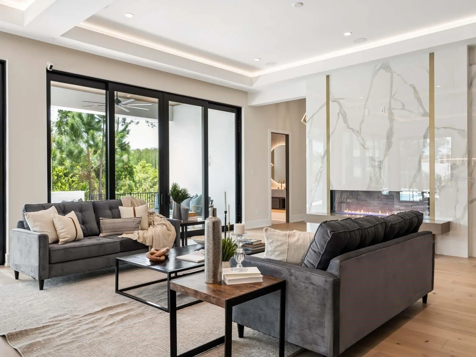 11043 CROMWELL RD