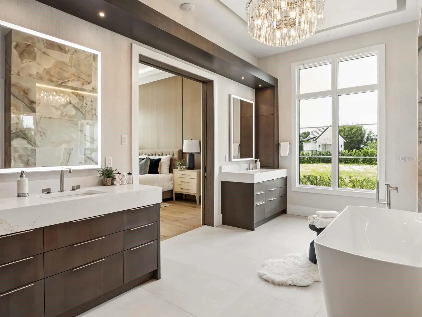 11043 CROMWELL RD