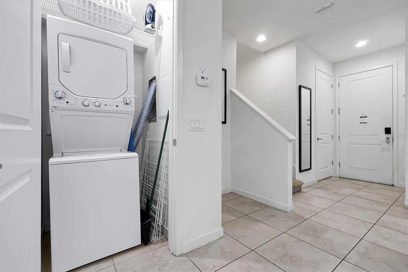 2669 ROADSTER LN