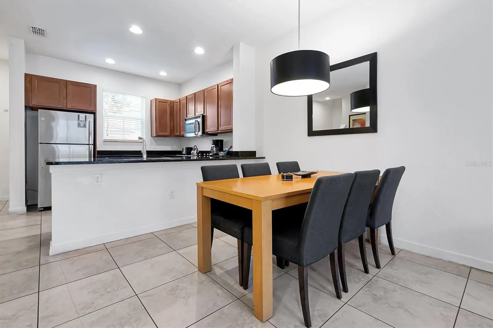 2669 ROADSTER LN