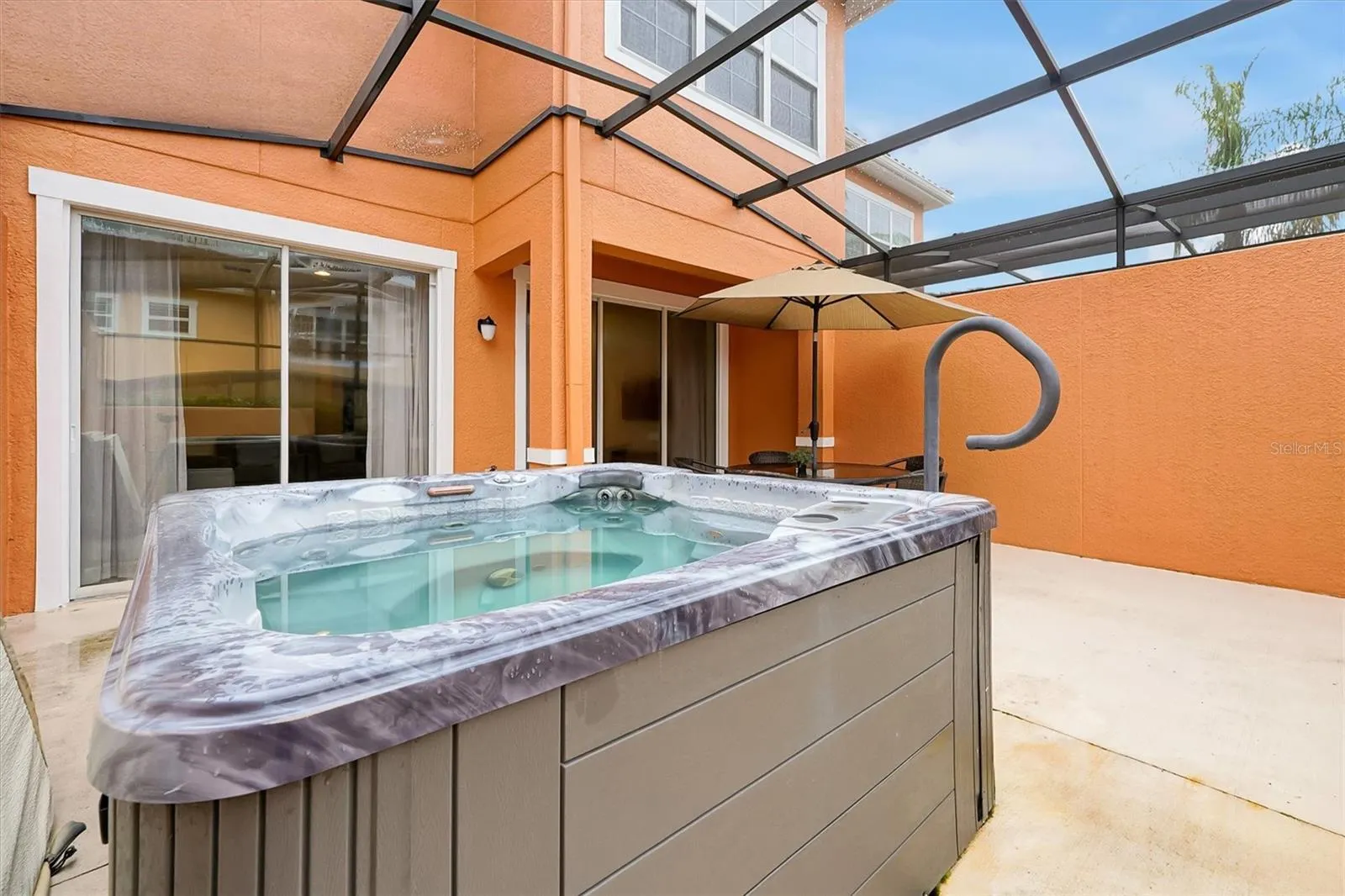 2669 ROADSTER LN