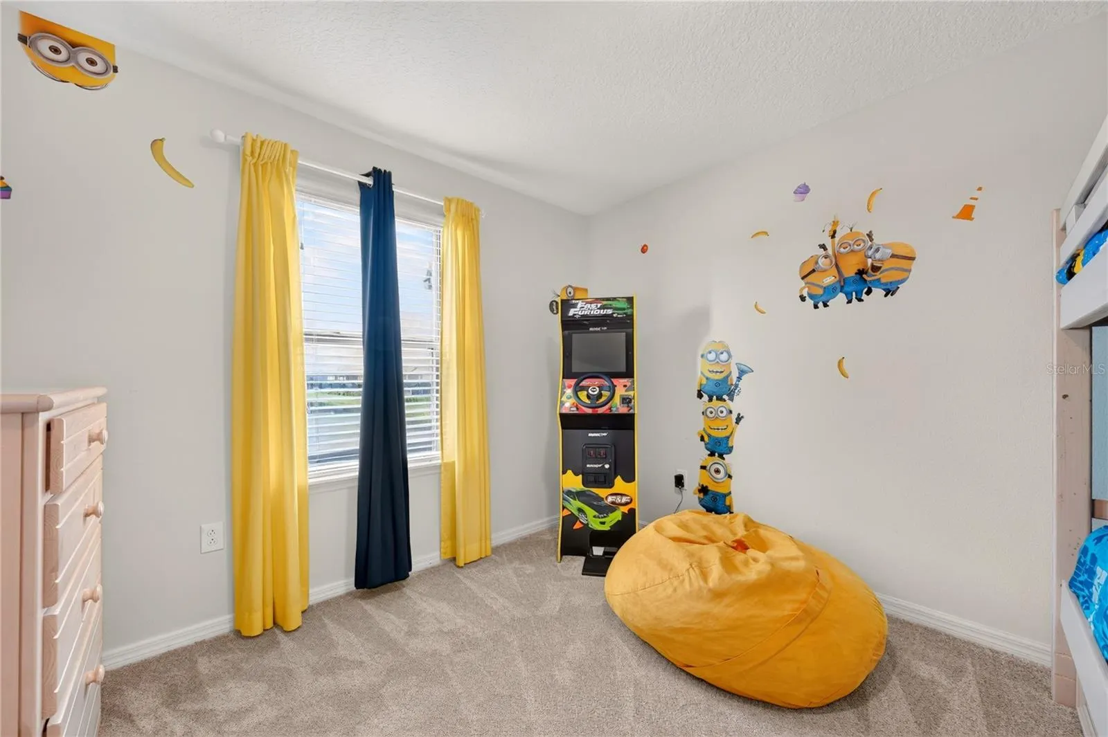 8882 GENEVE CT