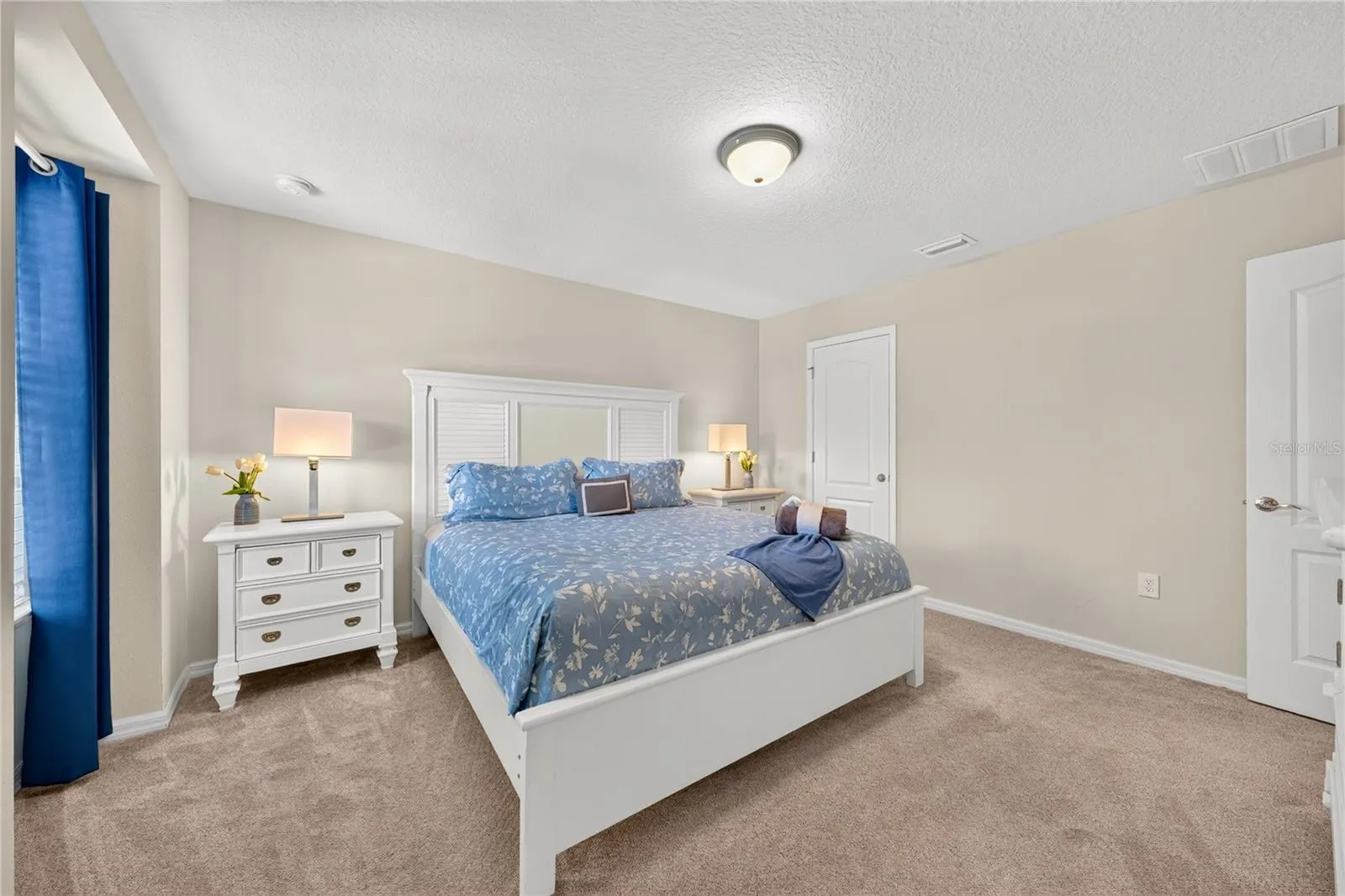8882 GENEVE CT