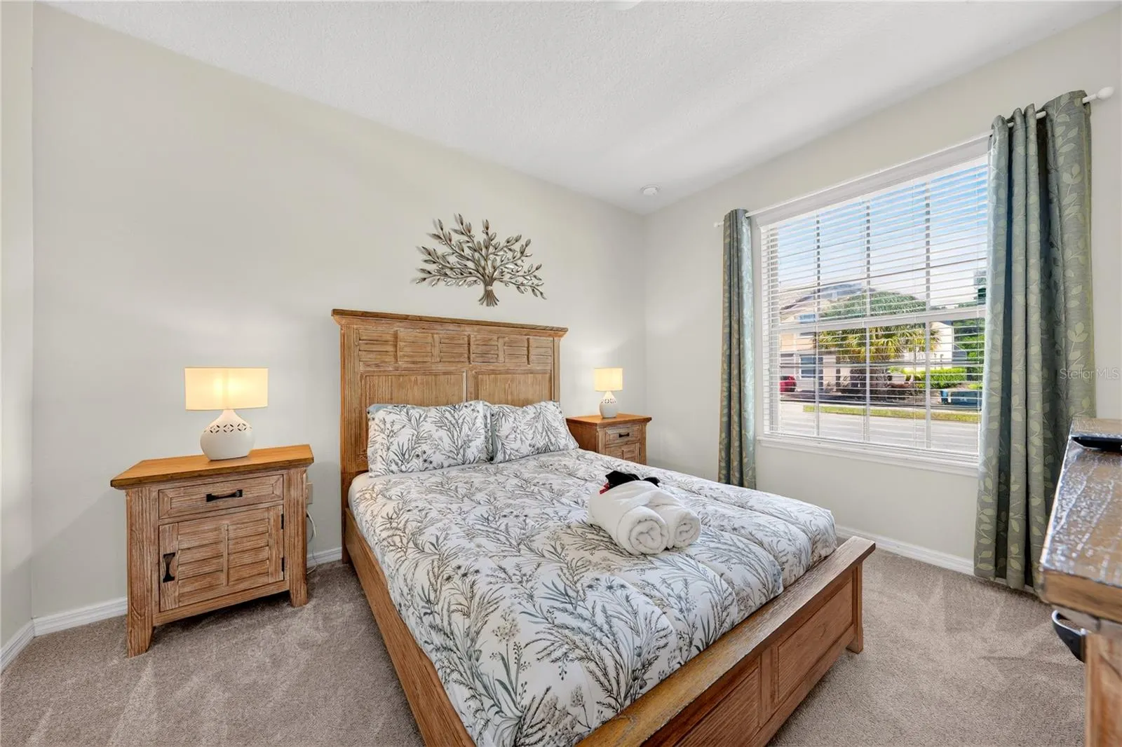 8882 GENEVE CT