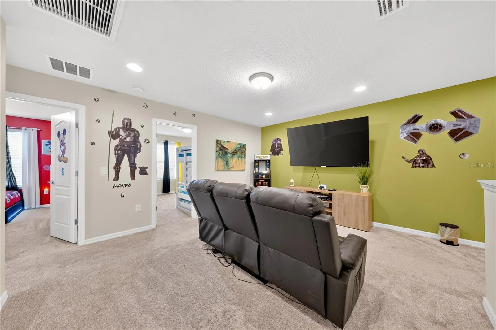 8882 GENEVE CT