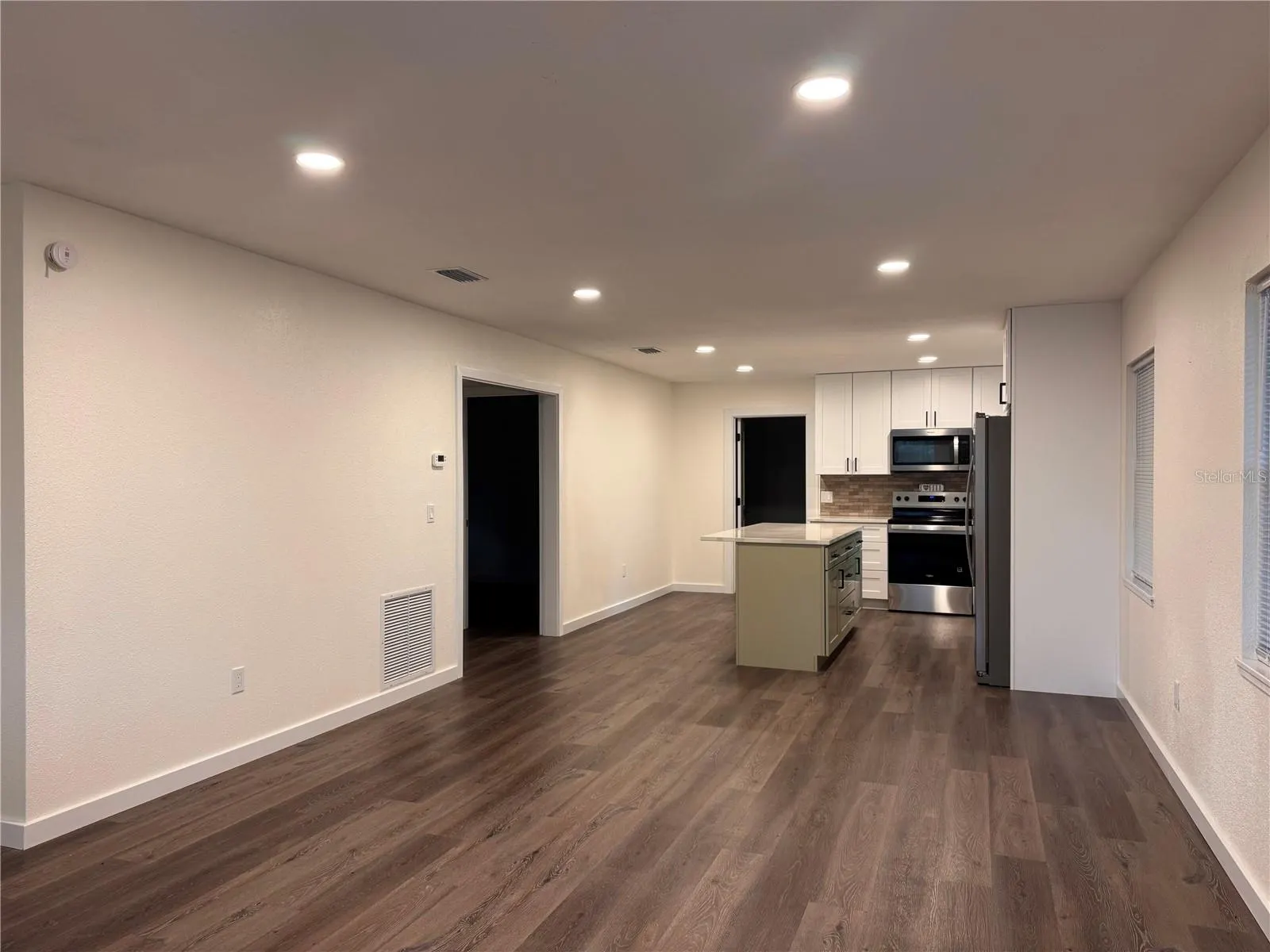 1201 SHERMAN AVE