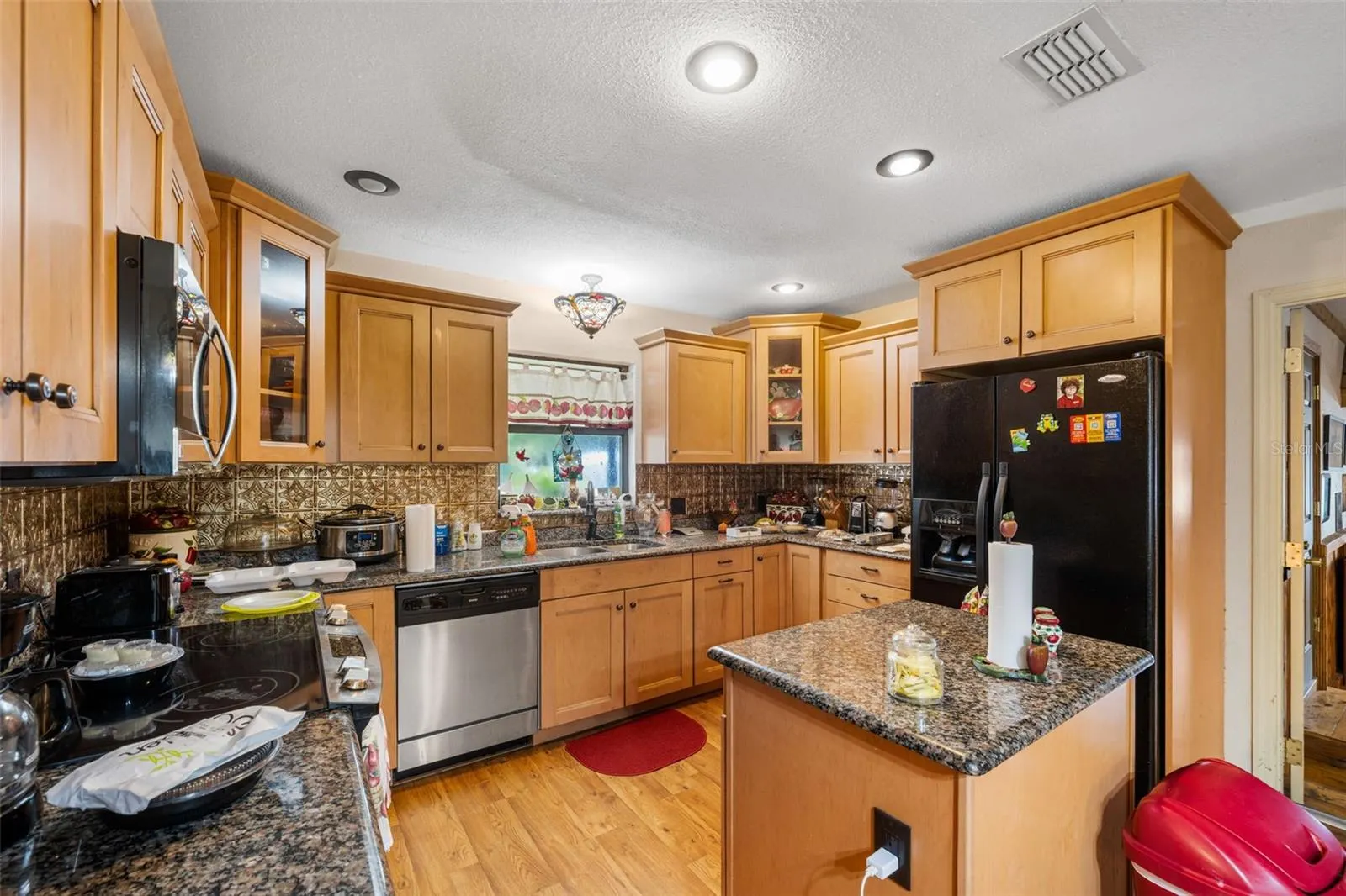 4253 STAFFORD DR