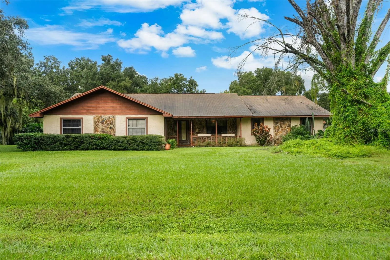 4253 STAFFORD DR