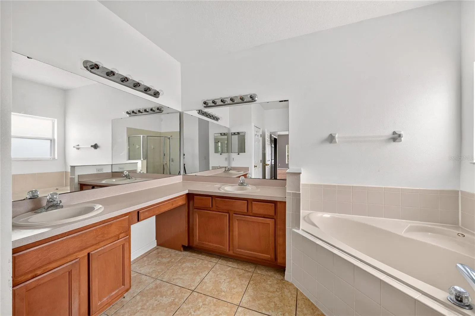 2838 SWEETSPIRE CIR