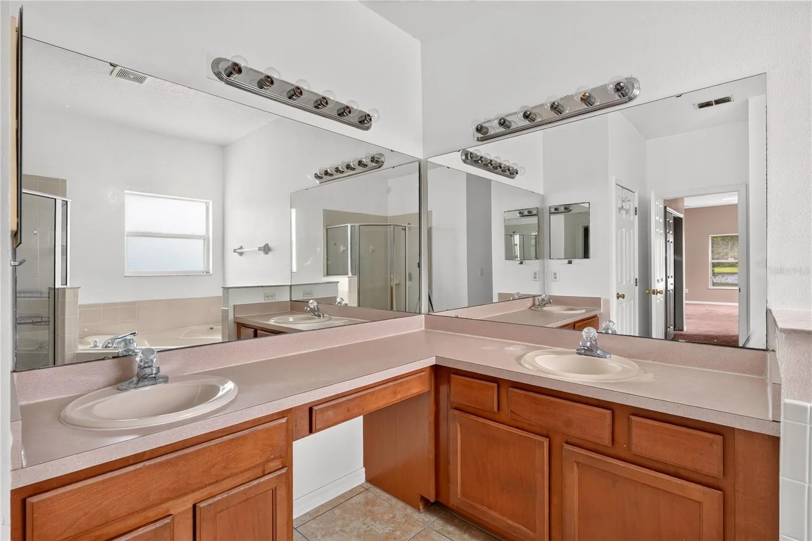 2838 SWEETSPIRE CIR