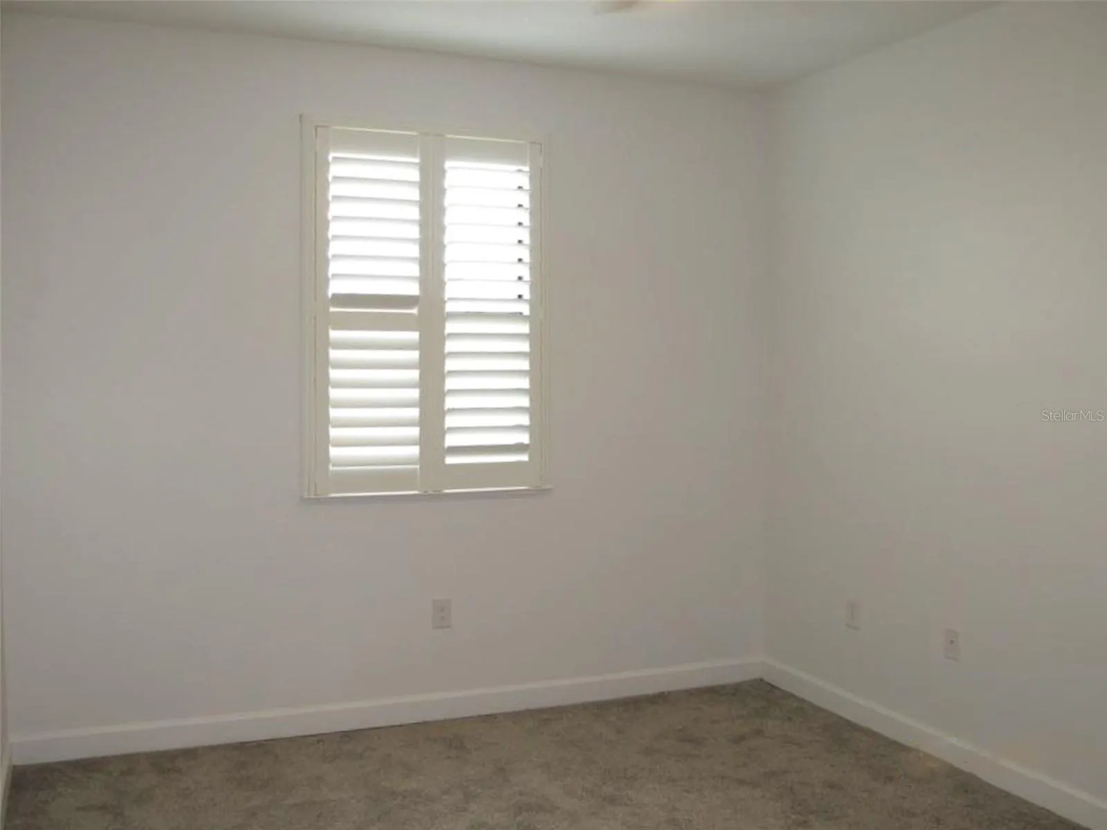 1236 ROYAL ST GEORGE BLVD