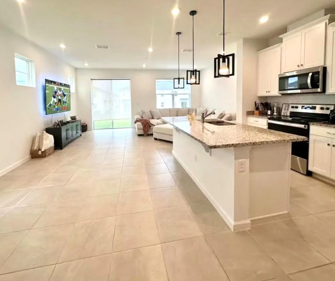 1123 BOARDWALK PL
