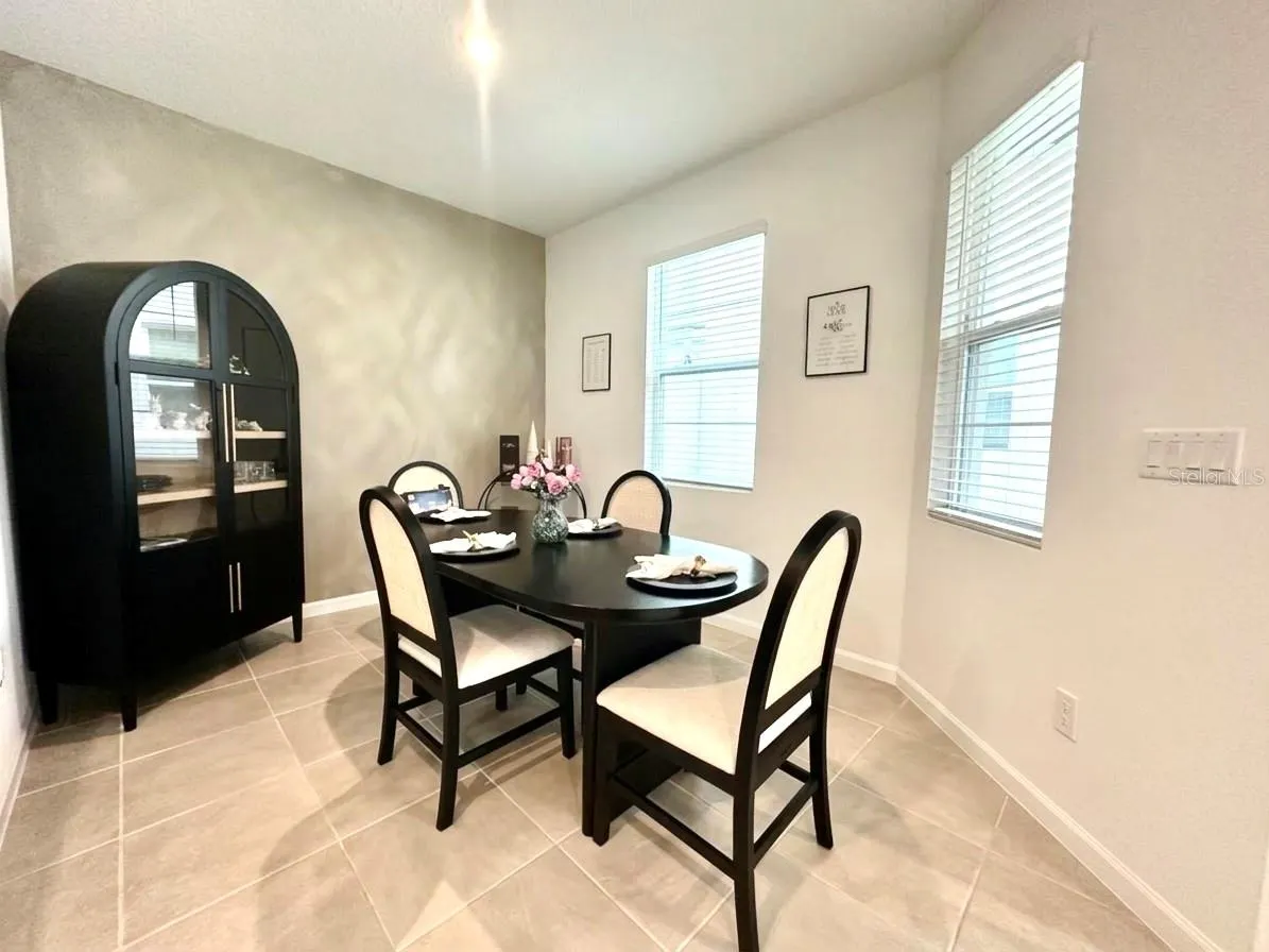 1123 BOARDWALK PL