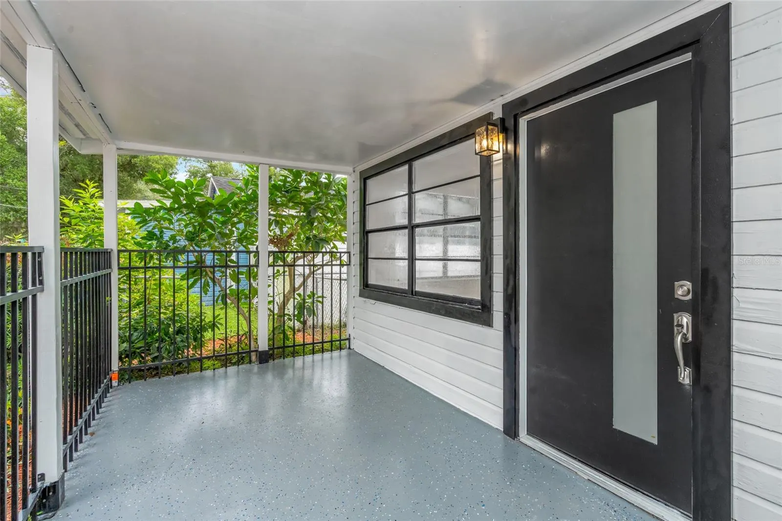 8021 N EDISON AVE