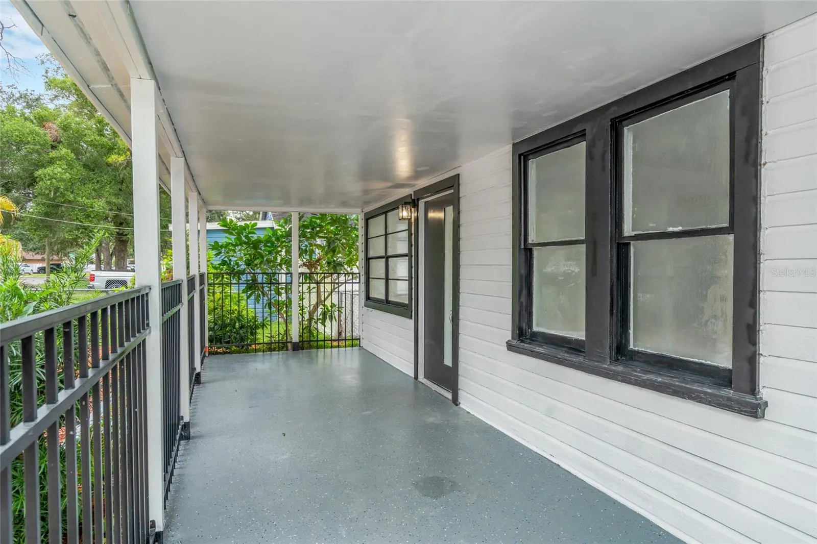 8021 N EDISON AVE