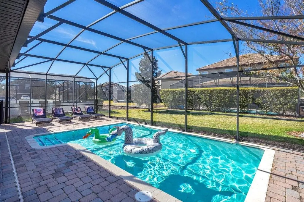 1430 THUNDERBIRD RD