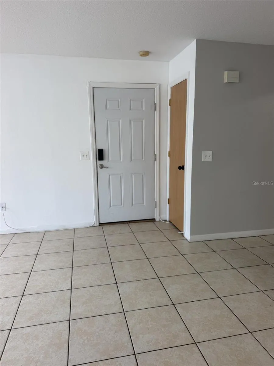 3131 BRITANNIA BLVD #B #B