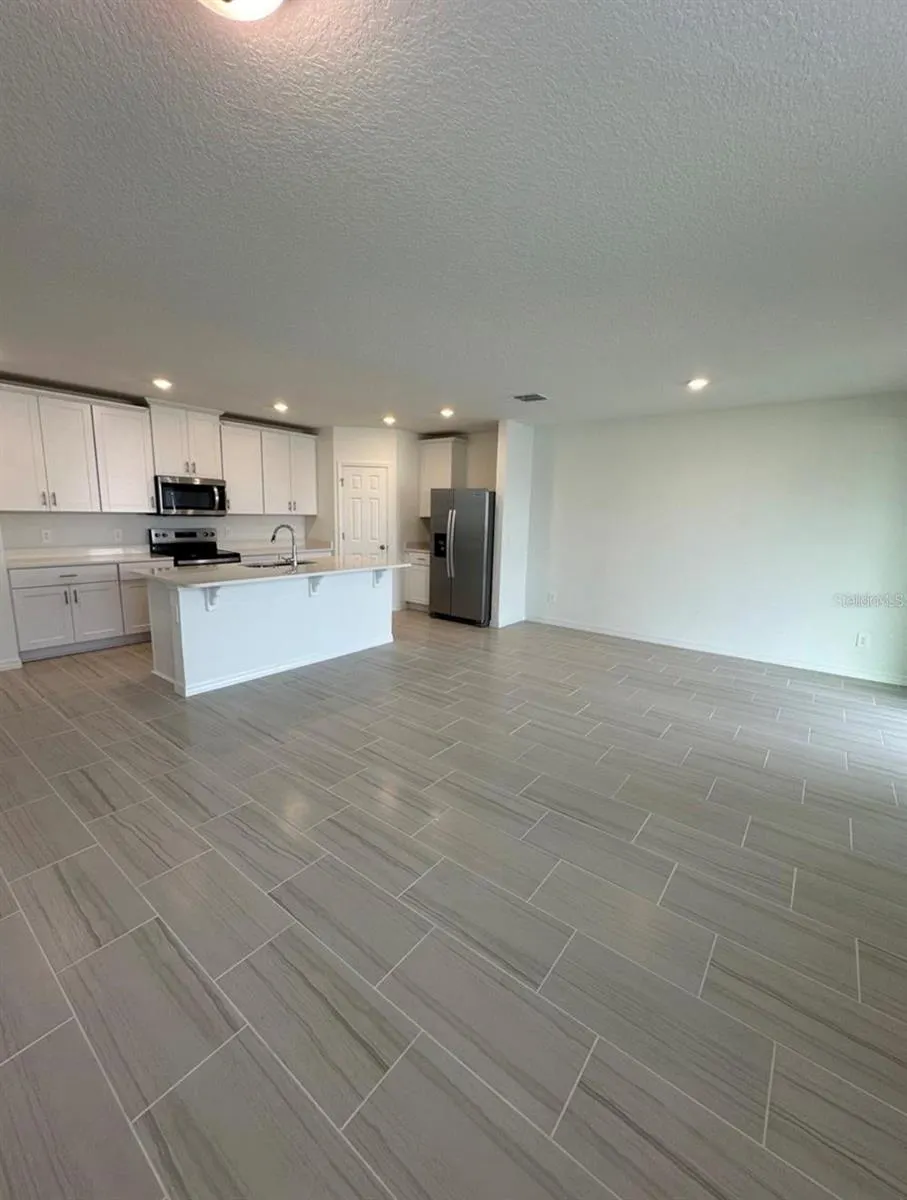 4527 PICKEREL WEED WAY